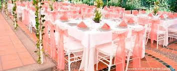 Si te casas el próximo año y aún estás buscando ideas originales para adaptar a tu boda, hoy te dejamos. Living Coral El Color De Pantone Para 2019 Llevenes