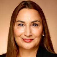 100+ perfiles de «Selma»