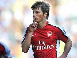 Аршавин андрей сергеевич / arshavin andrey. Andrey Arshavin The Russian Star Who Scored 4 Against Liverpool Was Among The Best In The World 90min