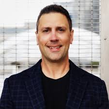 Two decades after James Reinart stopped taking classes to enter the  workforce, the Chagrin Falls resident crossed the stage during a spring  commencement ceremony to officially become a Kent State…