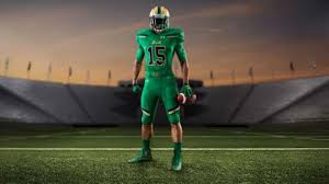 Gear up in support of your notre dame baseball team in the very best way possible when you browse officially licensed notre dame baseball shirts and clothing from the ultimate sports store! Notre Dame Unveils Bold Green Uniforms For 2015 Shamrock Series Game Sporting News