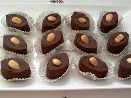Petits Gateaux Au Chocolat Sans Cuisson Le Sesame Des Saveurs Gateau Chocolat Sans Cuisson Petit Gateau Au Chocolat Gateau Sans Cuisson