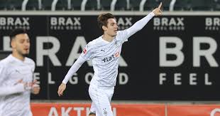 Florian christian neuhaus (born 16 march 1997) is a german professional footballer who plays as a midfielder for bundesliga club borussia mönchengladbach. Comparing Florian Neuhaus 2020 21 Stats To Liverpool S Current Midfielders Planet Football