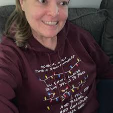 Könnte ich mehr sein Festliches Sweatshirt mit Phoebe's Monica, have a  happy hanukkah Song