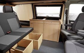 Unter Der Sitzbank Des Custom Bus Multi Gibt Es Reichlich Stauraum Fur Vorrate Und Equipment Www Custom Bus De Campingbus Ausbau Bus Reisemobil