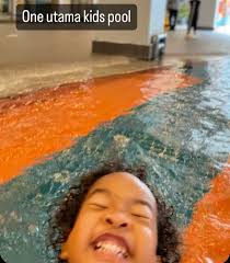 孩子明年5岁要换学校了，以下这几个地区有什么学校好介绍吗？ JJ, Molek, Desa Tebrau, Ehsan Jaya  本来想说小儿子满一岁也可以和哥哥（猪宝）去同一间学校，但是院长明年要退休了。所以需要找其它学校了。  妈咪们，有什么好介绍吗？最好也有收小baby的，一岁或18个月到6 ...