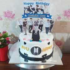 Beli kue ultah bts online berkualitas dengan harga murah terbaru 2021 di tokopedia! Jual Kue Ulang Tahun Bts Bts Birthday Cake Kota Tangerang Selatan Baju Alya Shop Tokopedia