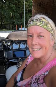 Central indiana with empty backseat ! Any women like to ride ?