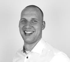 Ellen Driesen's Instagram, Twitter & Facebook