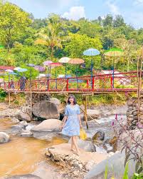 Taman rekreasi selabintana sangat cocok untuk keluarga yang ingin berpiknik di hijaunya pegunungan yang asri. Lokasi Harga Tiket Masuk Leuwi Kunten Sentul Bogor 2021 Suwatu
