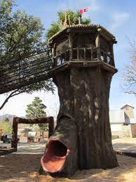 El Paso Zoo Tree House 5 Has An Exciting Spiral Slide Inside The Tree El Paso Zoo Spiral Tree Zoo