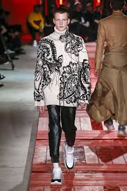 Elmens Fall Winter 2018 Fashion Trends As We All Know Fashion Weeks Are Going On At The Time And We M Winter 2018 Fashion Menswear Alexander Mcqueen Menswear