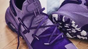 The official source for curry sneaker news on instagram 👨🏼‍🍳👌🏽👟 #sc30 ‼️ use #currysneakers for a feature! Steph Curry Keeps Promise Delivers Shoes To Girl Who Wanted Sneakers In Her Size Abc11 Raleigh Durham