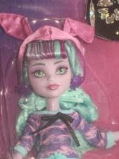 Preços baixos em Conjuntos de brinquedos de bonecas e bonecas Monster High  Twyla