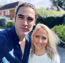 Charlie Simpson's Instagram, Twitter & Facebook