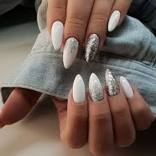 El largo de las uñas lo decides tú, tienes que pensar con qué largo te sientes más cómoda y las tareas diarias. Atenea Nails Home Facebook