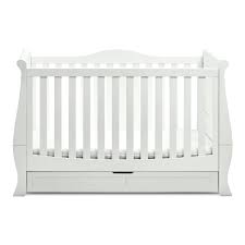 A sleigh bed has a curved headboard and footboard and gets its name from sleighs or sleds that have a similar rounded look to them. Silver Cross Nostalgia Windsor Sleigh Cot Bed Cot Beds Furniture From Pramcentre Uk