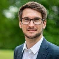 Shawn Lipp's Instagram, Twitter & Facebook