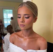 Stefanie Osborn's Instagram, Twitter & Facebook