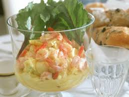 Garnelensalat Mit Ei Und Ananas Rezept Garnelensalat Rezepte Essen Und Trinken