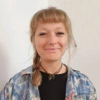 70+ perfiles de «Flora»