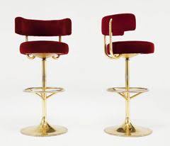Set Of 7 Brass And Red Velvet Barstools 1stdibs Com Bar Stool Chairs Red Velvet Bars Vintage Stool
