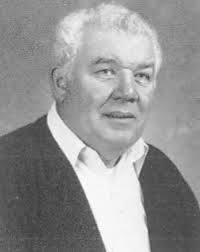 Cloquet's trailblazing hockey coach dies