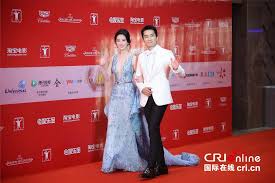 Famous korean hallyu actor song seung heon has been romantically linked to chinese actress liu yifei. Liu Yifei Walks Red Carpet During Shanghai Int L Film Festival 3 Chinadaily Com Cn