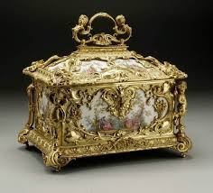 Pin By Brad B On Cajas Antique Jewelry Box Antique Boxes Jewellery Boxes