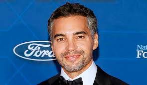 Ramon Rodriguez's Instagram, Twitter & Facebook