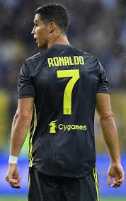 Cristiano ronaldo wallpapers for mobile wallpaper. Cristiano Ronaldo Juventus Jersey Wallpaper