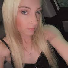 Lisa Dortch's Instagram, Twitter & Facebook