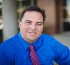 Kyle Weir's Instagram, Twitter & Facebook