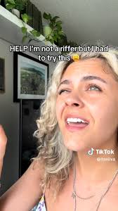 Woahhh! Via @itsniiva