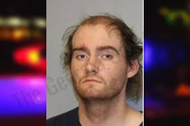 Hayden Mutter: https://thegeorgiagazette.com/hall/hayden-mutter-2/