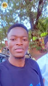 BRO/sis Go READ#mubs #kyarengatontowaali #EXAMS#paper#makerereuniversity  @Madzon’s lyf style @♛彡 𝚖𝚞𝚋𝚜𝙱𝚎𝚎 彡♛ @MUBS GALLERY #kyambogoguys😂🥃✌🏼