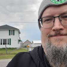 Jeff Clukey's Instagram, Twitter & Facebook