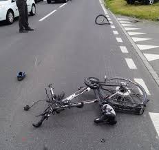 Wo ist der unfall passiert? Zwei Schwerverletzte Velofahrer In Zug Und Hunenberg