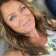 Amanda Vanderslice's Instagram, Twitter & Facebook