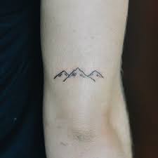 Olivia Harrison On Instagram Little Mountains For Emilybett Thanks Lady Kleines Berg Tattoo Berg Tattoos Tochter Tattoos