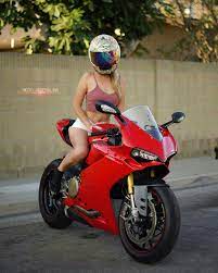 Pin By Dirk Dibbler On Jdm Design Motorbike Girl Motorcycle Girl Hot Bikes