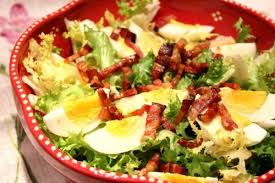 Frisee Aux Lardons Eva Cuisine En 2020 Frisee Aux Lardons Recette Salade Verte Recettes De Cuisine