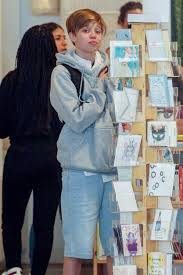Brad Angelina S Daughter Turns 14 Shiloh Is Transgender Since She Was 2 Verge Campus Pictures of shiloh jolie pitt, walking with the support of crutches, have been shared online. shiloh is transgender since she was 2