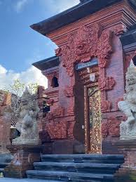 Menyusuri Topeng Tugek Carangsari: Ikon Emansipasi Yang Dibalut Dekapan  Humor Nan Filosofis – Pers Akademika