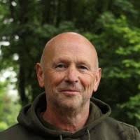 200+ "Flounders" profiles