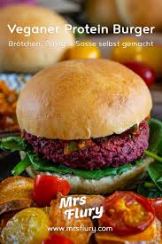 Veganer Protein Burger Mit Dinkelbrotchen Grill Rezept Mrs Flury In 2020 Rezepte Lebensmittel Essen Gesunde Vegane Rezepte
