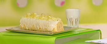 Ideale per concludere un pasto estivo!. Dolci Dopo Il Tiggi La Ricetta Del Rotolo Al Limoncello Ultime Notizie Flash