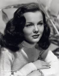 Wanda Hendrix's Instagram, Twitter & Facebook