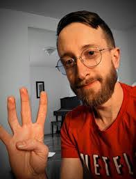 Forrest Reed's Instagram, Twitter & Facebook