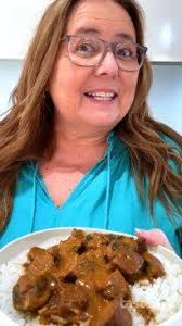 Slow cooker beef stroganoff recipe